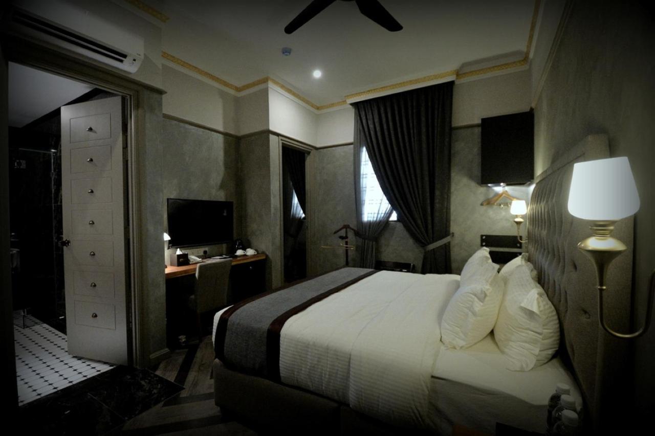 1969 Business Suites @ Ipoh Garden Экстерьер фото